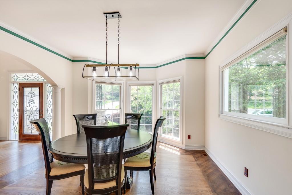 2416 Oak Grove Valley Road NE