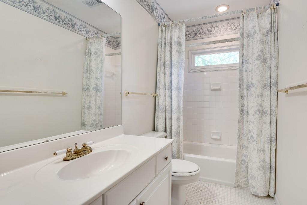 2416 Oak Grove Valley Road NE