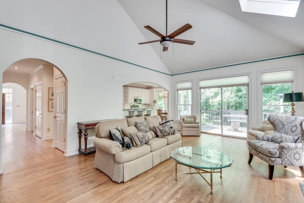 2416 Oak Grove Valley Road NE