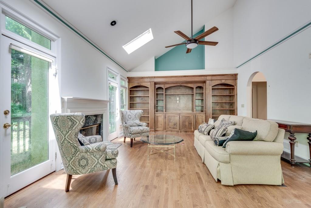 2416 Oak Grove Valley Road NE