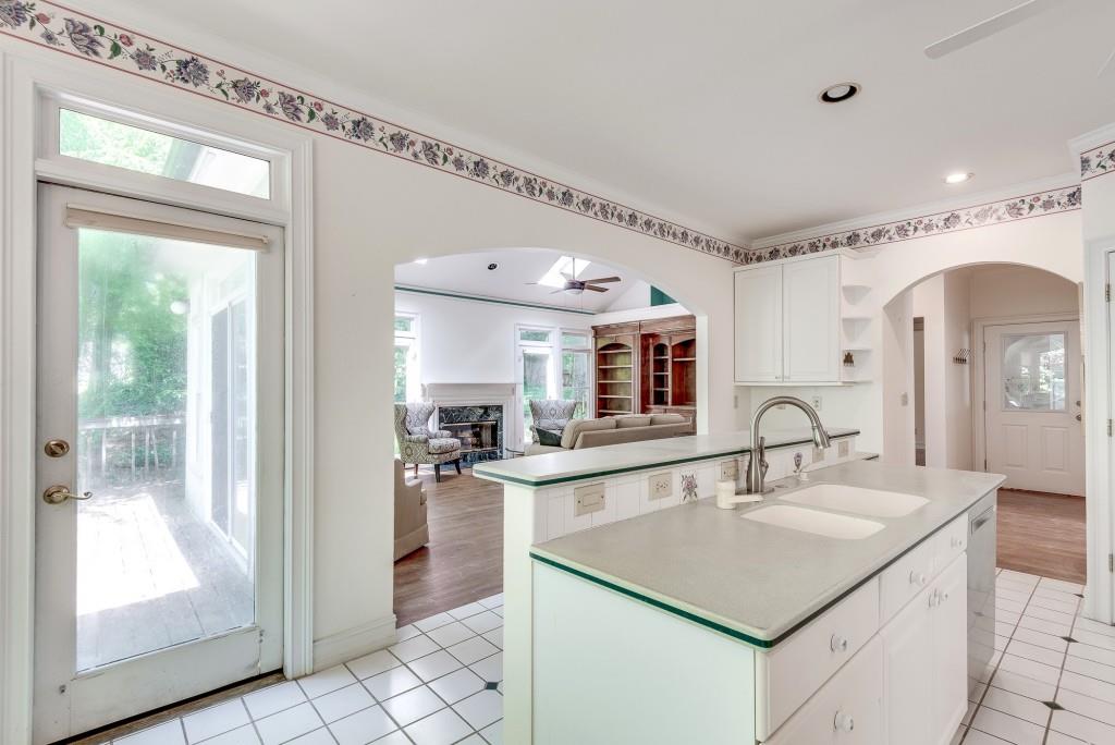 2416 Oak Grove Valley Road NE