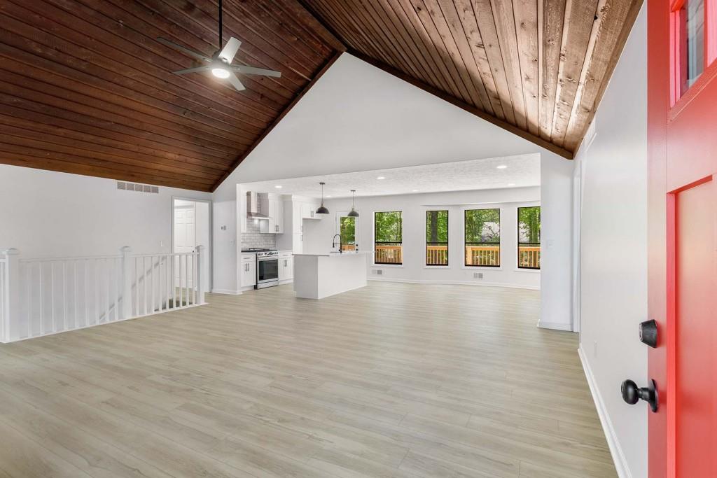 2447 Kingsley Drive