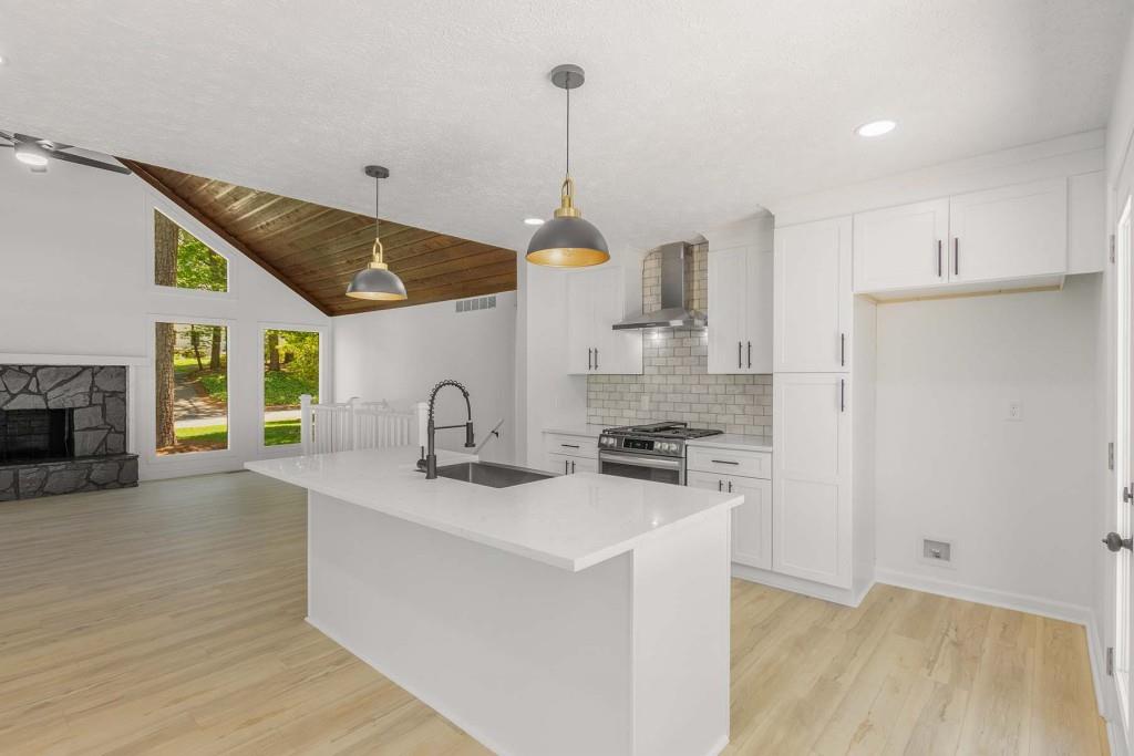 2447 Kingsley Drive