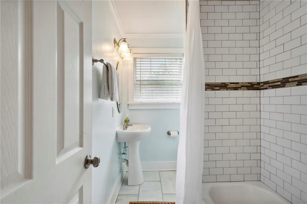 1918 Main Street NW