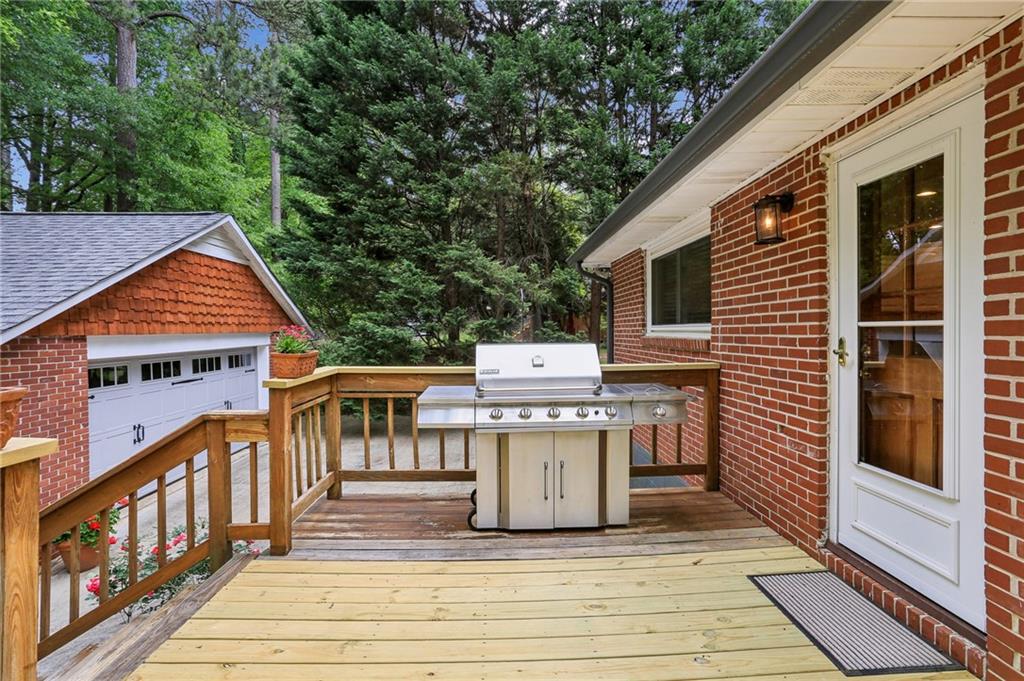 3020 Hollywood Drive