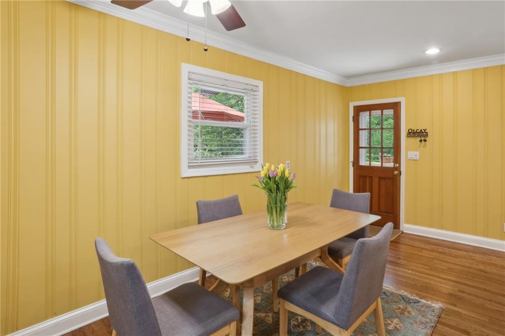 3020 Hollywood Drive