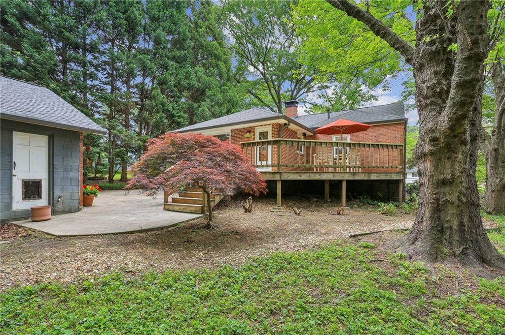 3020 Hollywood Drive