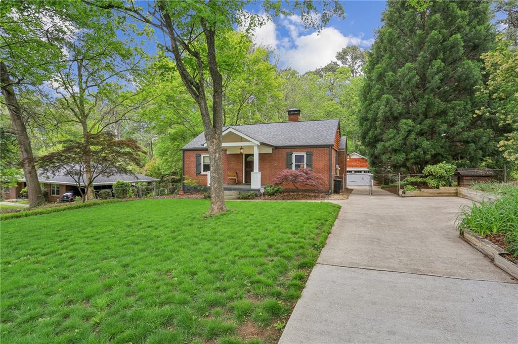 3020 Hollywood Drive