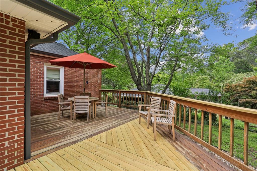 3020 Hollywood Drive