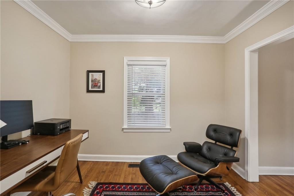 3020 Hollywood Drive