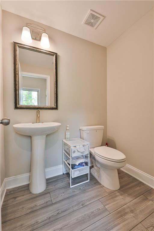 5082 Chesterfield Lane