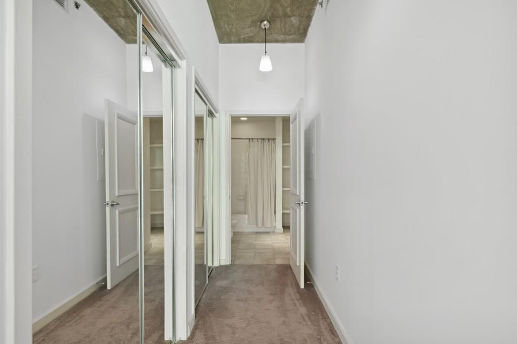 923 Peachtree Unit 1826