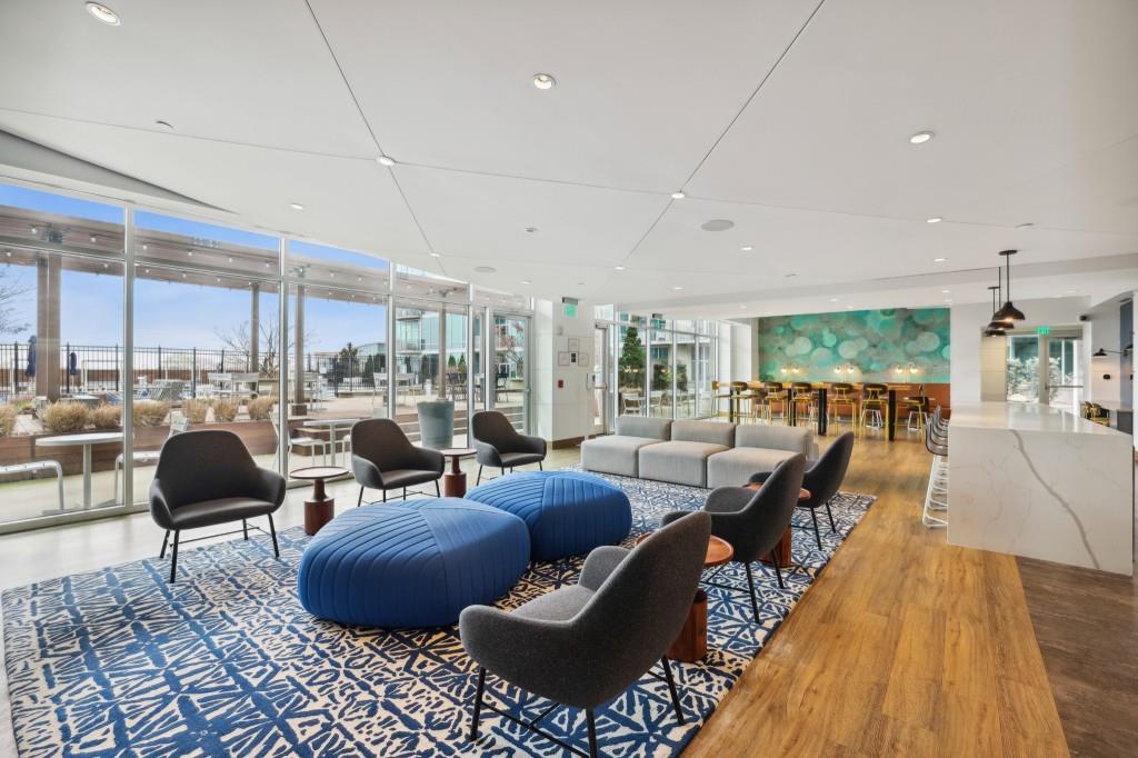 923 Peachtree Unit 1826