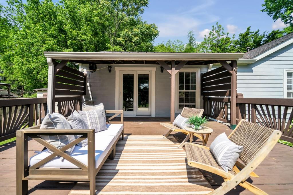 733 Hobart Avenue SE