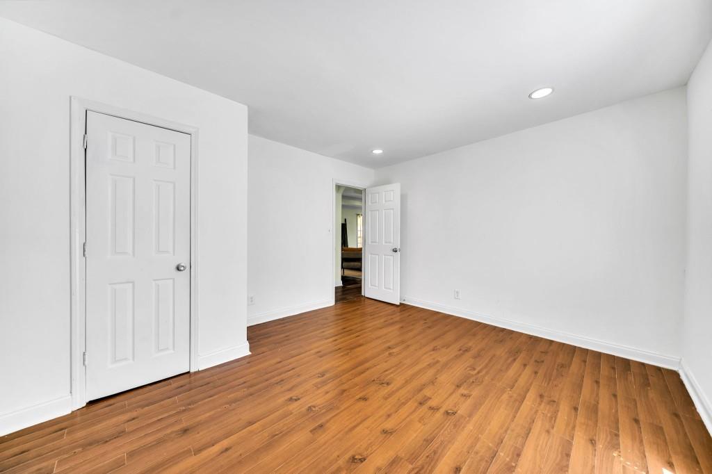 733 Hobart Avenue SE