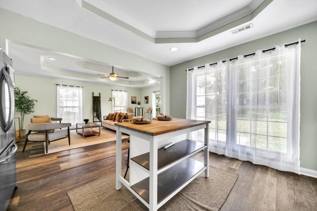 733 Hobart Avenue SE