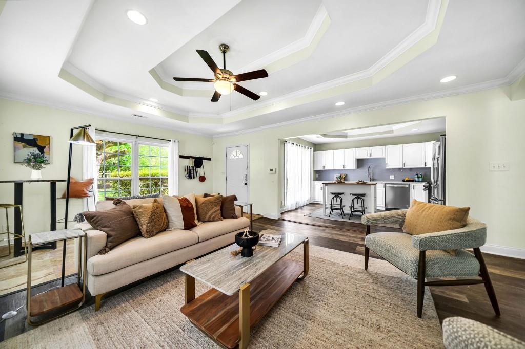 733 Hobart Avenue SE