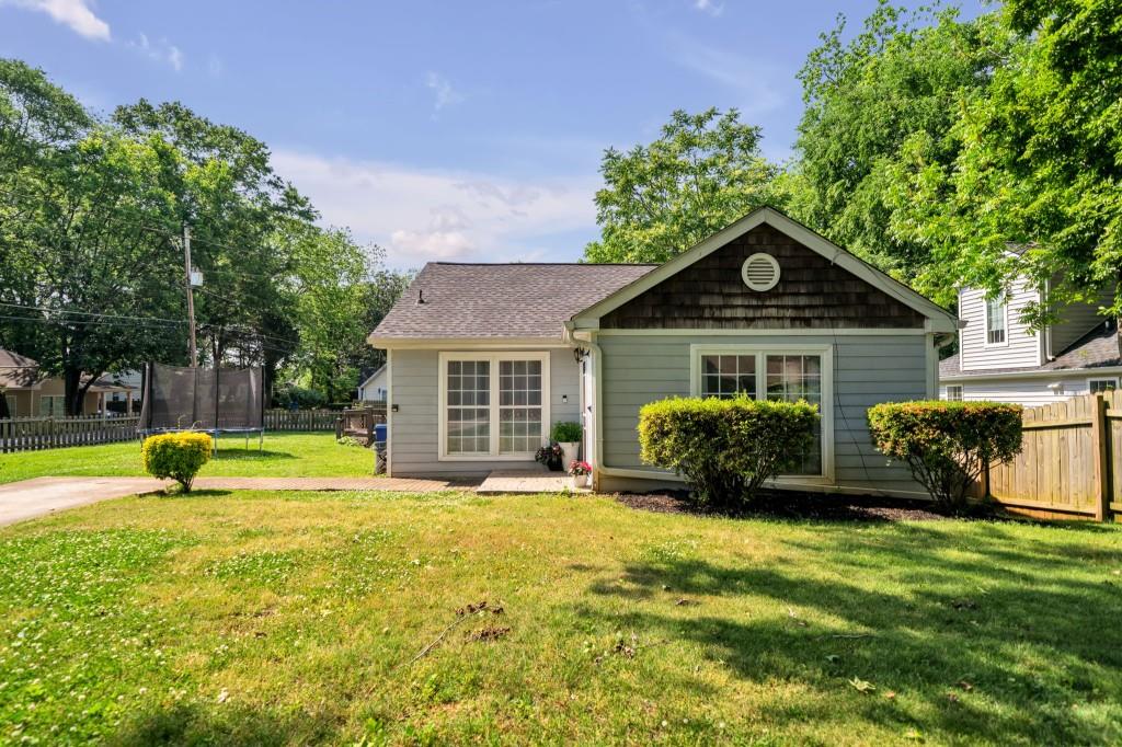 733 Hobart Avenue SE