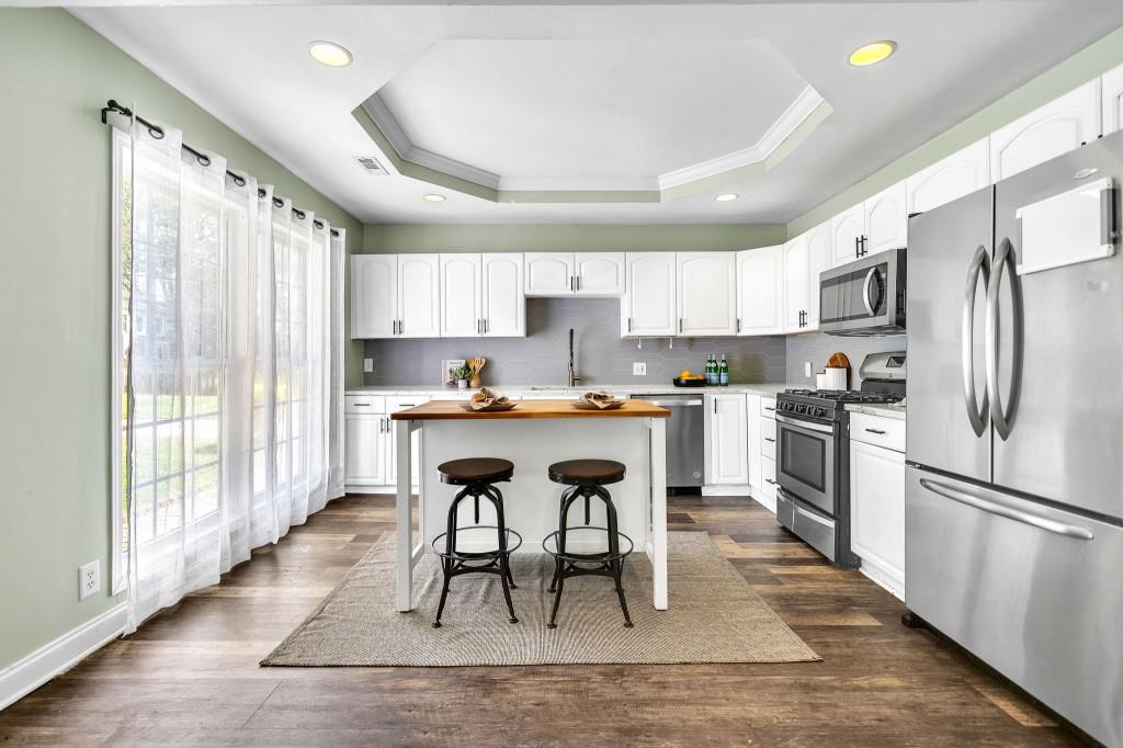 733 Hobart Avenue SE