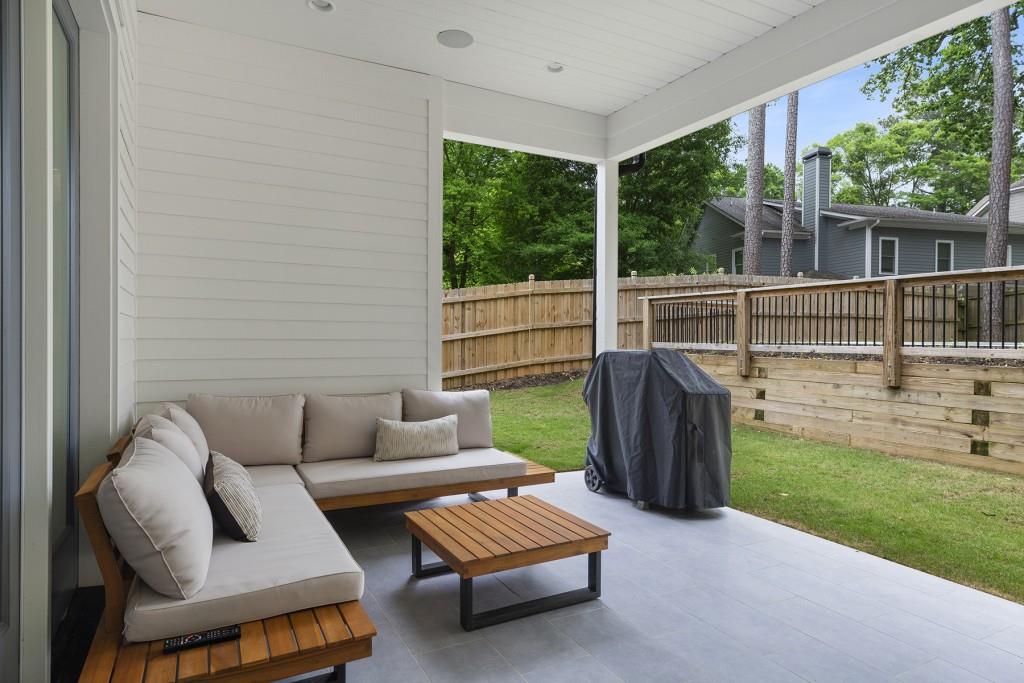 1519 Dresden Drive NE