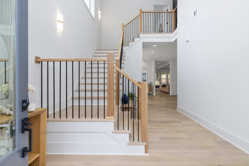 1519 Dresden Drive NE