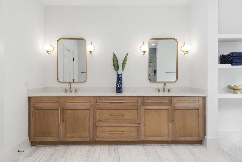 1519 Dresden Drive NE