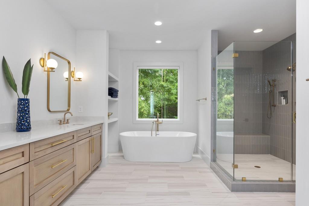 1519 Dresden Drive NE