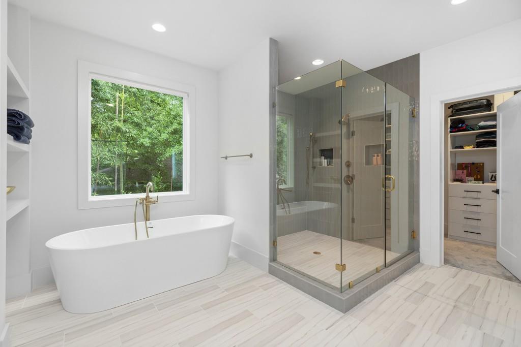 1519 Dresden Drive NE