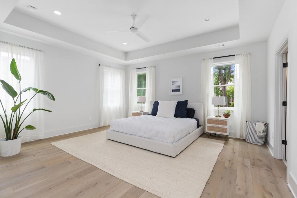 1519 Dresden Drive NE