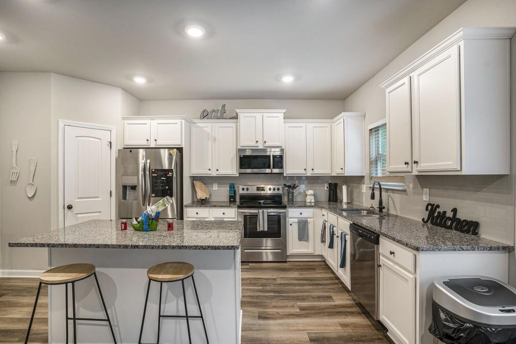 3032 Newbury Lane