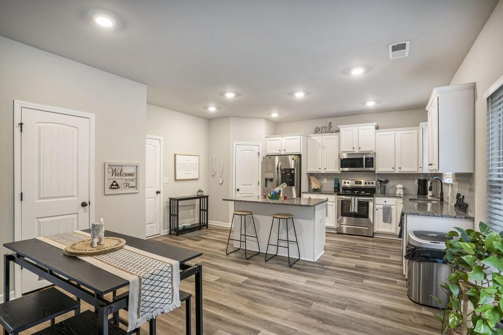 3032 Newbury Lane