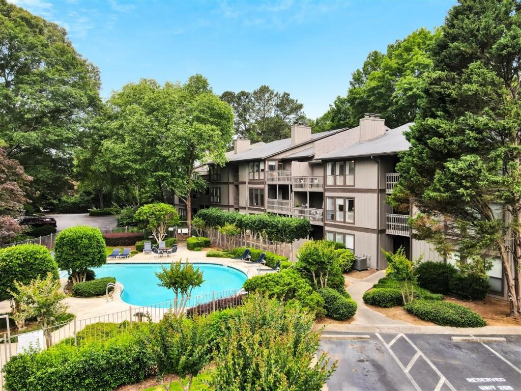 206 Smokerise Circle SE