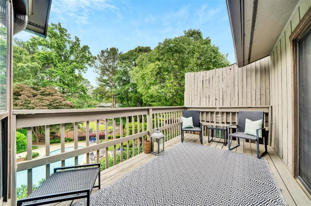 206 Smokerise Circle SE