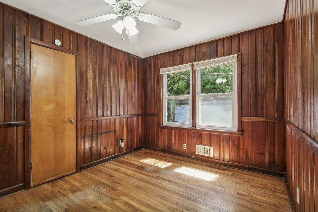 1386 Columbia Drive