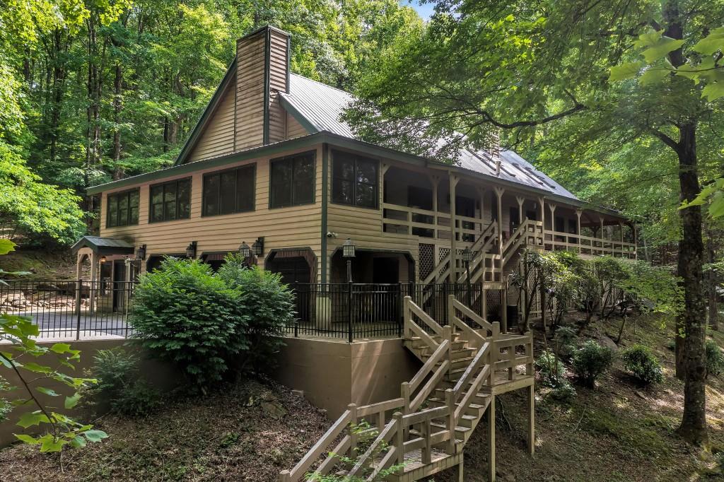 562 Wildhog Creek Circle E