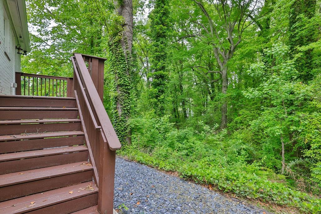 15 Gardenia Drive NW