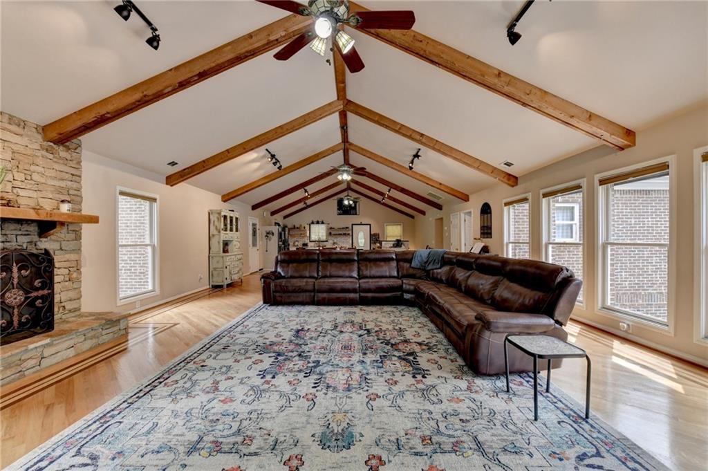 3392 Highway 53 E