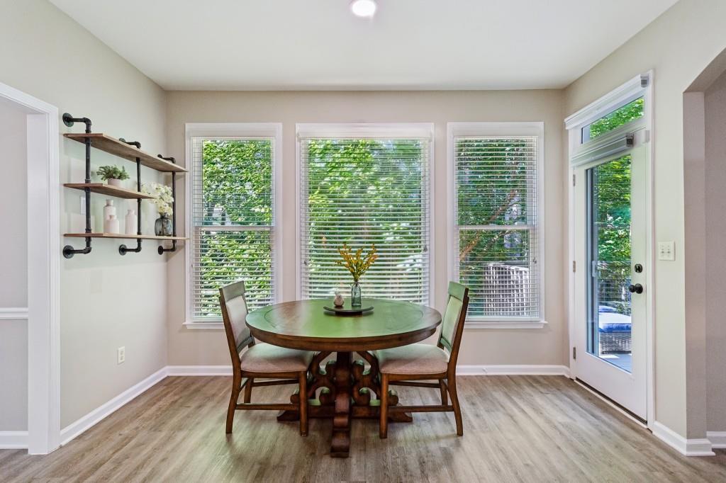 4261 Moccasin Trail
