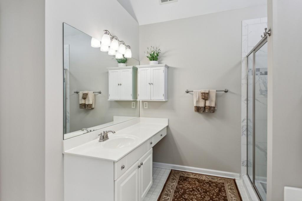 4261 Moccasin Trail