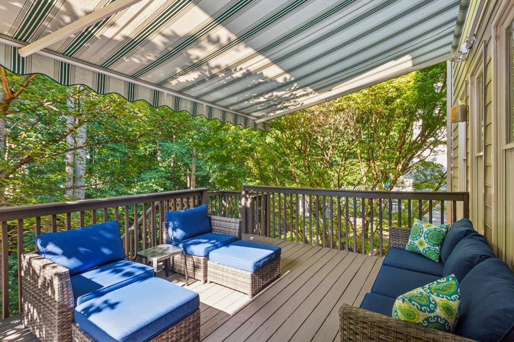 4261 Moccasin Trail