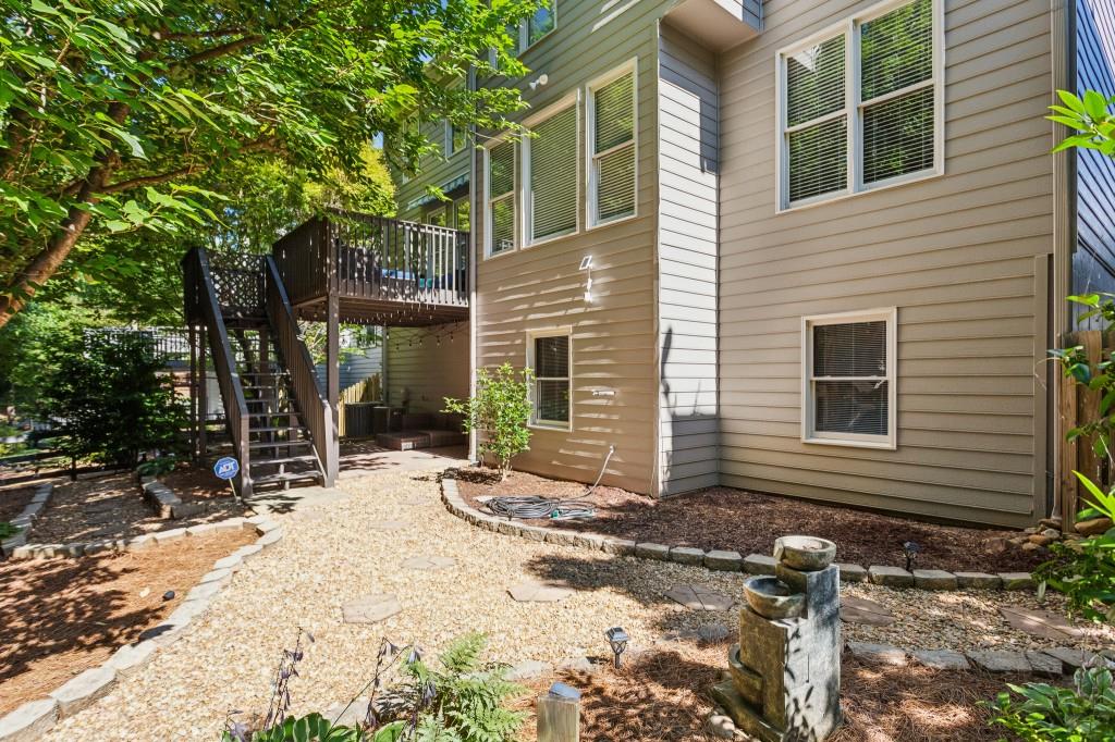 4261 Moccasin Trail
