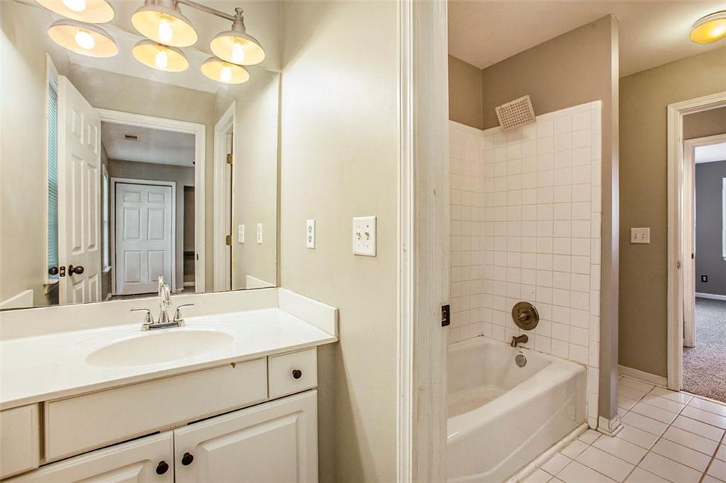 2106 Cavallon Court NW