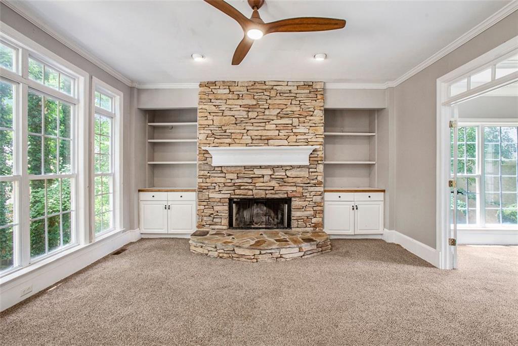 2106 Cavallon Court NW