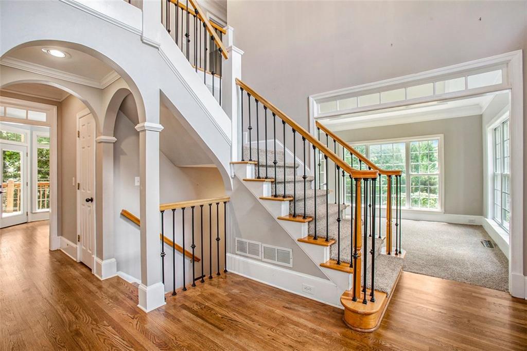 2106 Cavallon Court NW