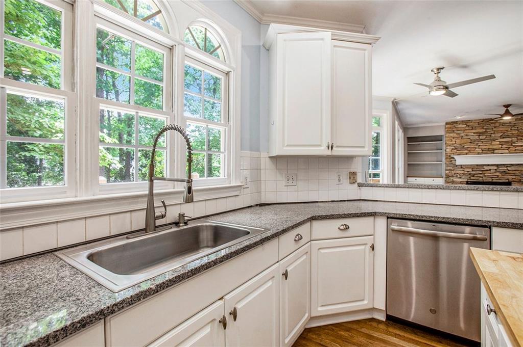 2106 Cavallon Court NW