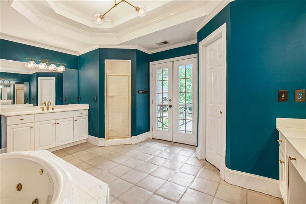 2106 Cavallon Court NW