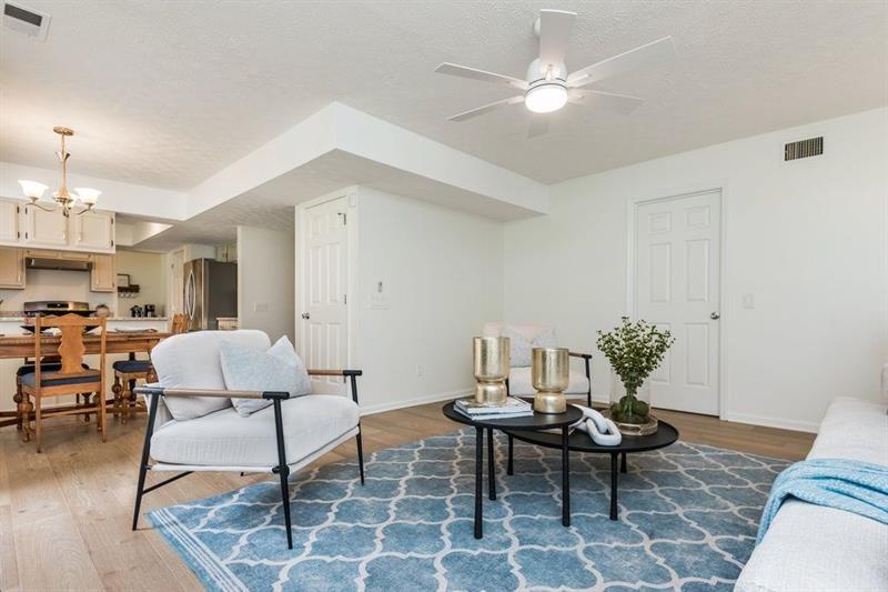 12045 Greenmont Walk
