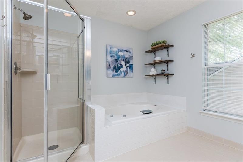 12045 Greenmont Walk