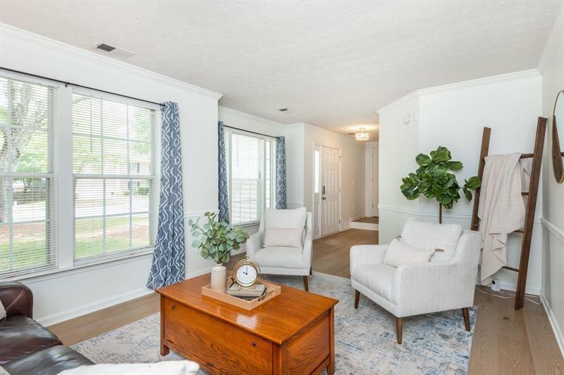 12045 Greenmont Walk