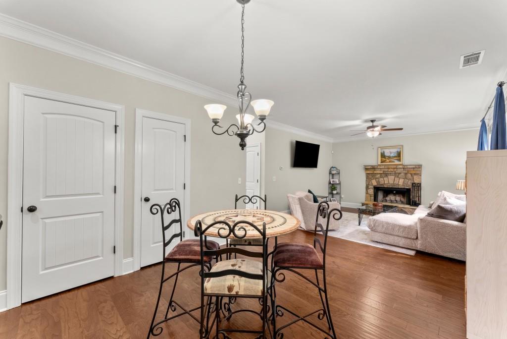 281 Shady Glen